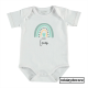Body de color blanco y manga corta, diseño arco iris en vinilo textil en color verde menta y personalizado con el nombre de Lucas. 