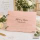 Libro de firmas de boda personalizado en madera con nombres y fecha grabados a láser, diseño sencillo