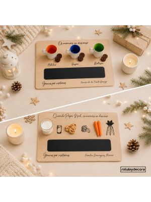 Composición navideña elegante con dos bandejas personalizadas de madera, una para Papá Noel y otra para los Reyes Magos, presentadas sobre un fondo claro con decoración festiva en tonos neutros. Velas, ramas de abeto, luces cálidas y detalles de madera cr